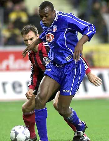 竞赛中屡屡 竞赛中屡屡